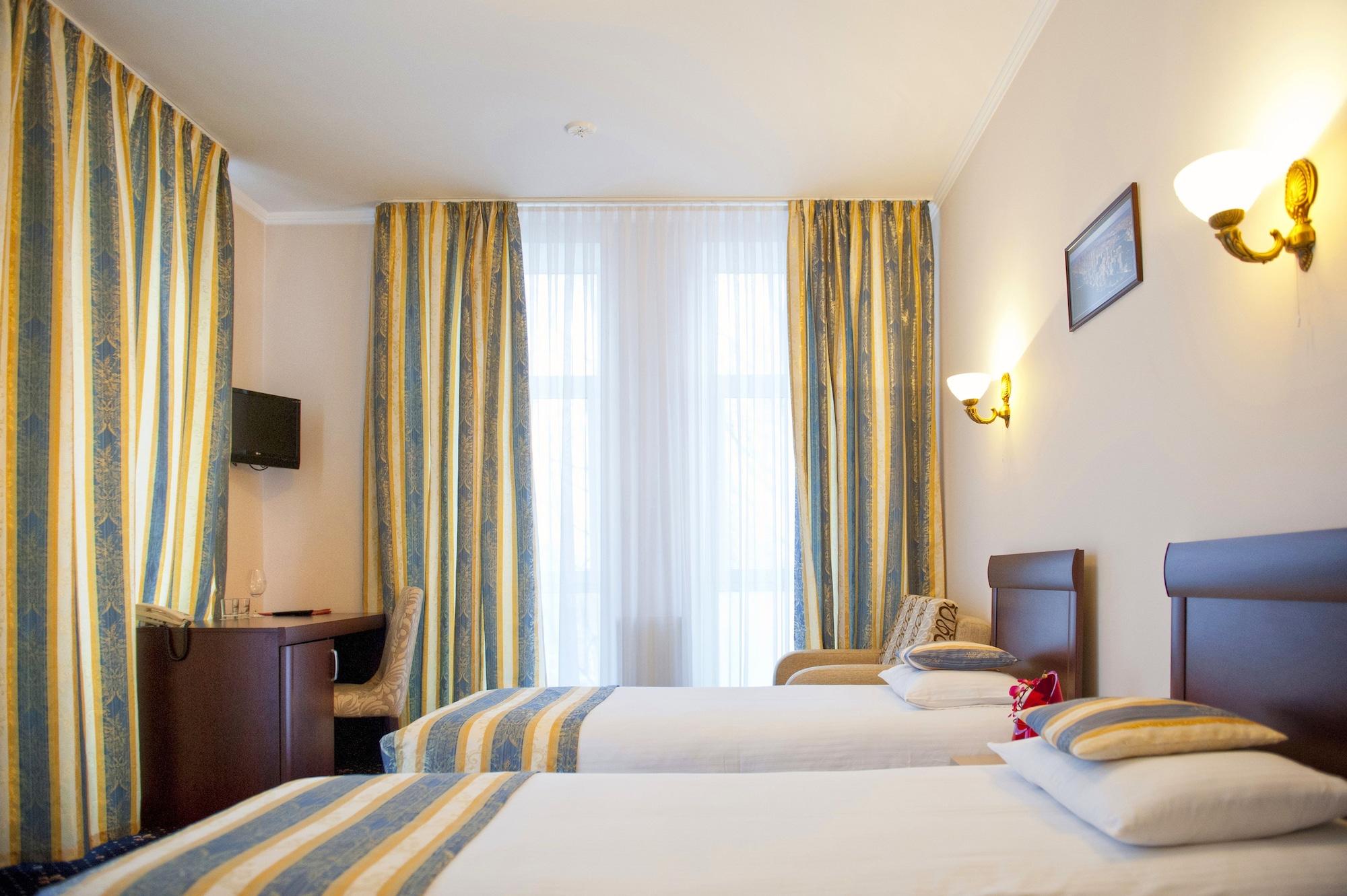 צ'יסינאו Manhattan Hotel & Restaurant מראה חיצוני תמונה