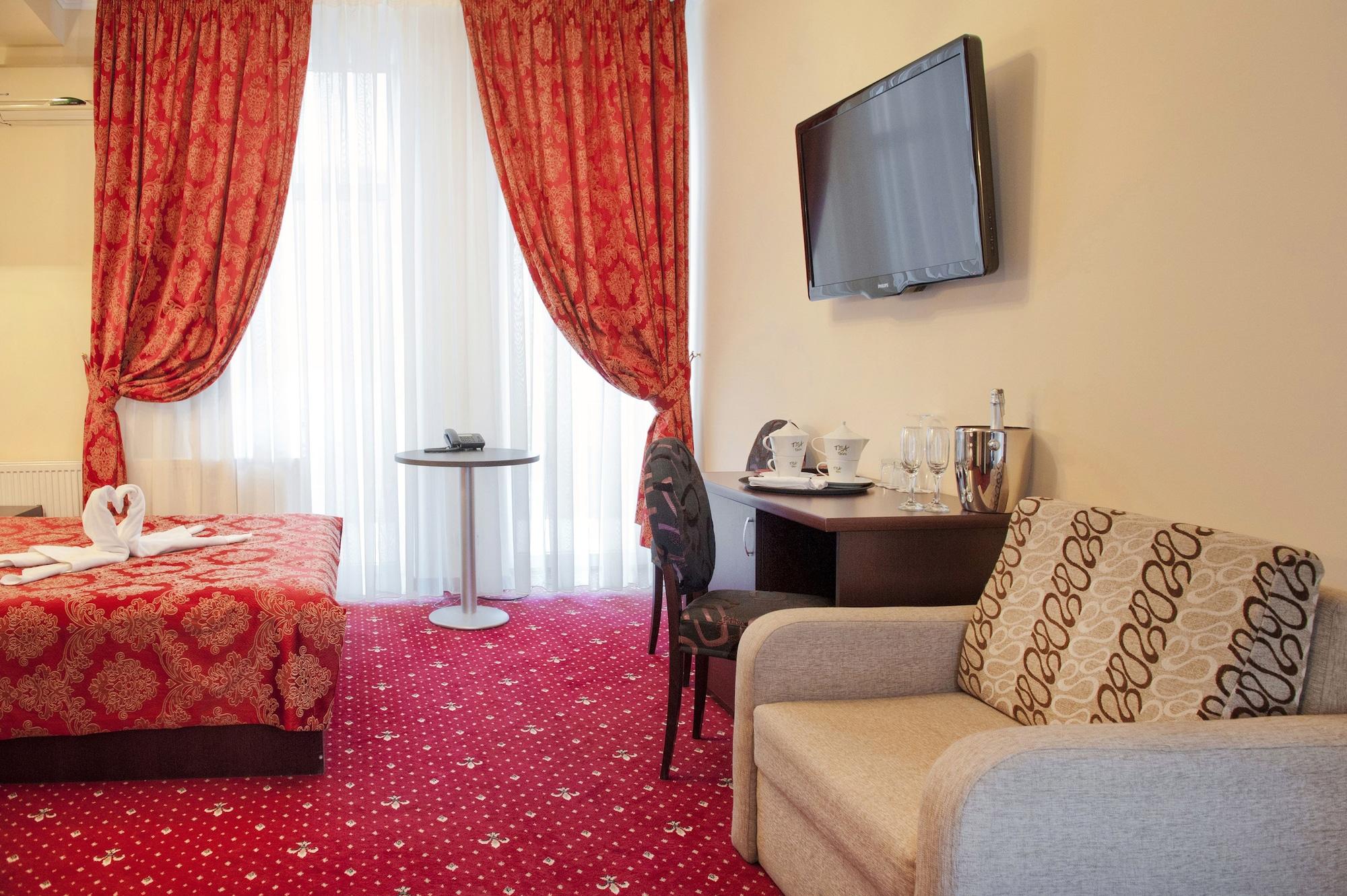 צ'יסינאו Manhattan Hotel & Restaurant מראה חיצוני תמונה