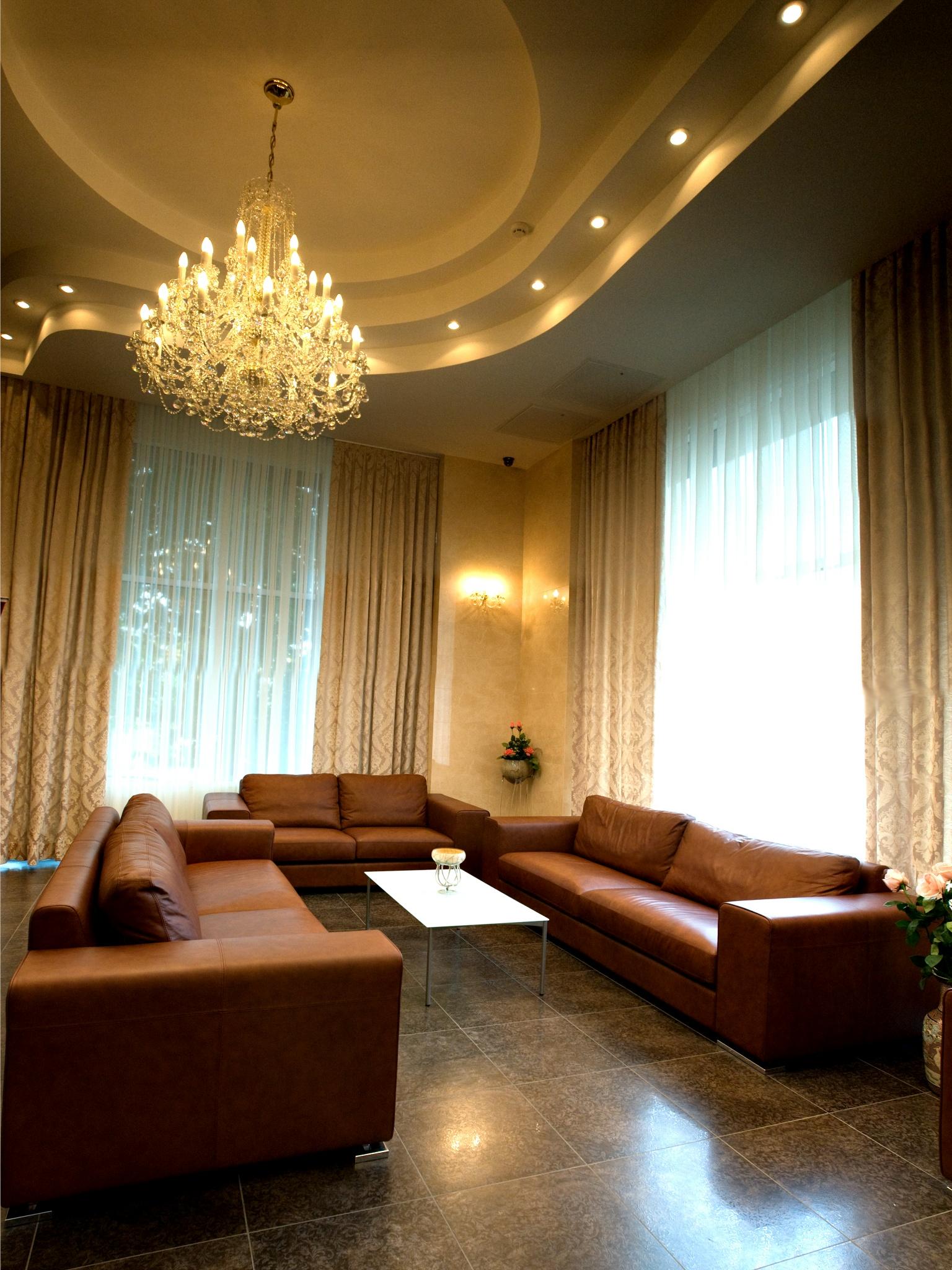 צ'יסינאו Manhattan Hotel & Restaurant מראה חיצוני תמונה