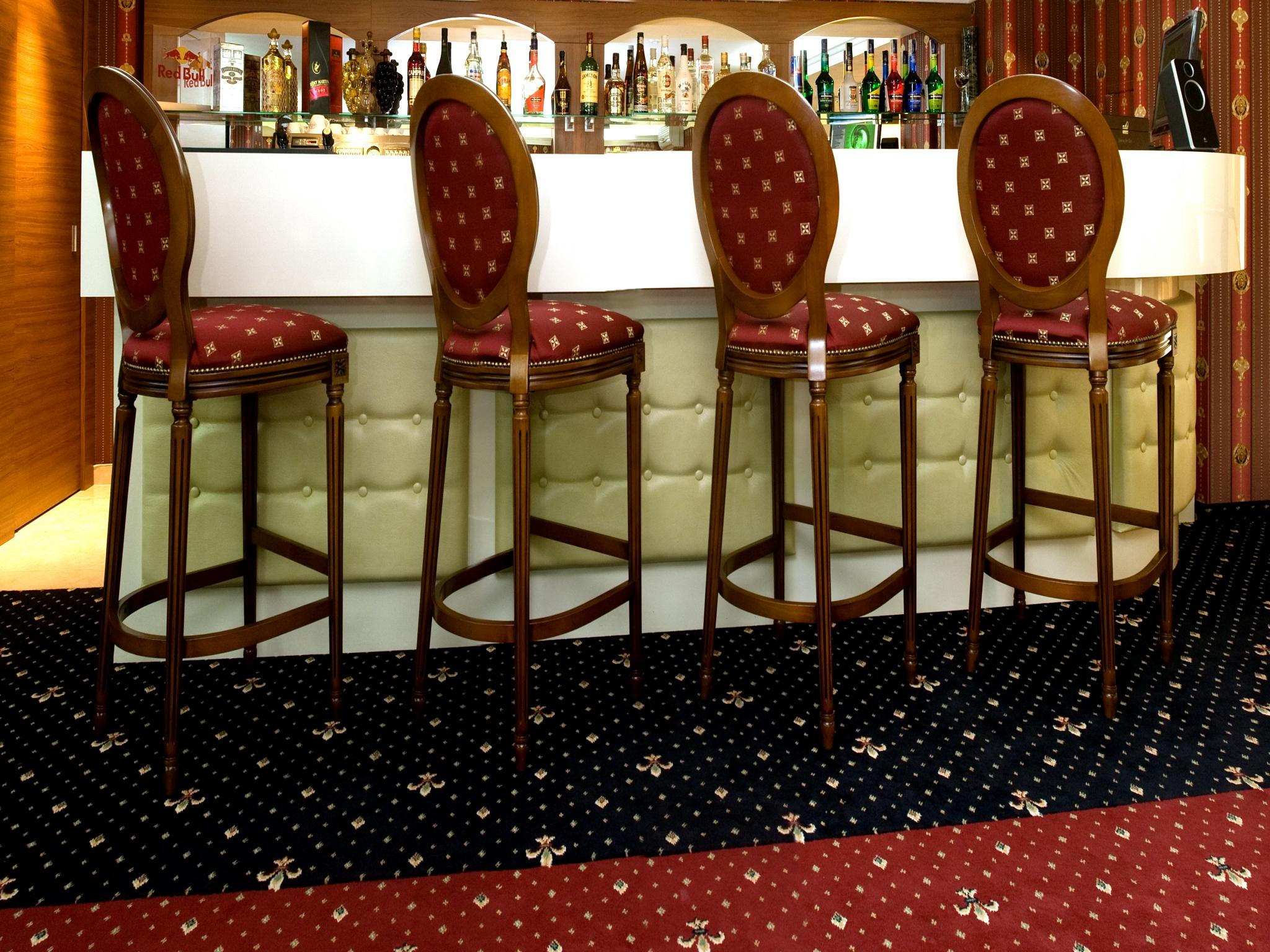 צ'יסינאו Manhattan Hotel & Restaurant מראה חיצוני תמונה