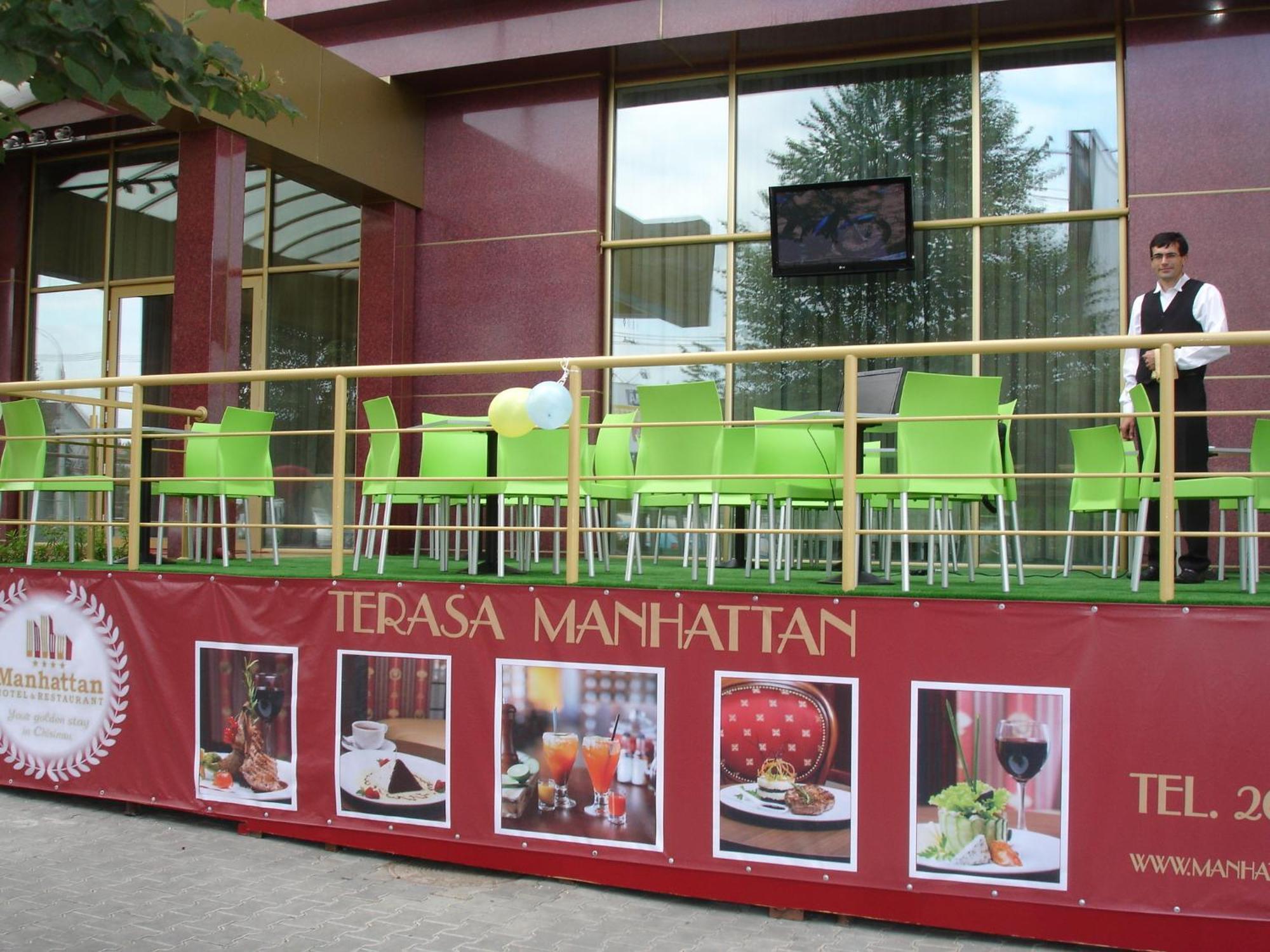 צ'יסינאו Manhattan Hotel & Restaurant מראה חיצוני תמונה